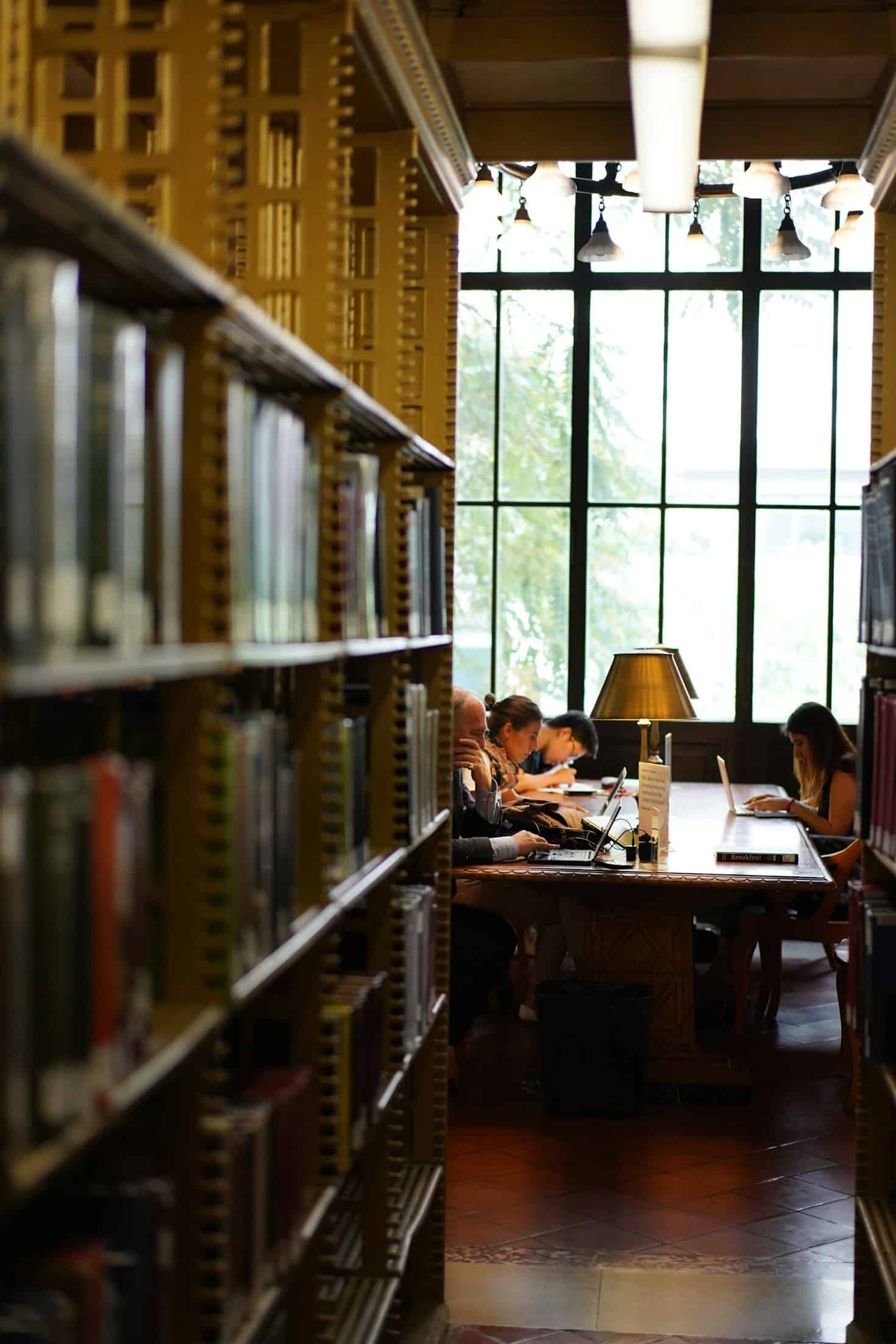 Cultivating Interdisciplinary Collaboration Across Specialized Institutions